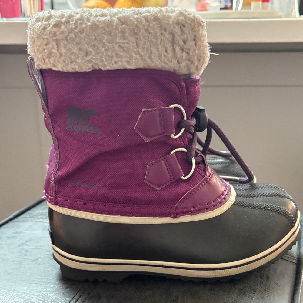 Childrens Yoot Pac Nylon
WP (Little Kid)